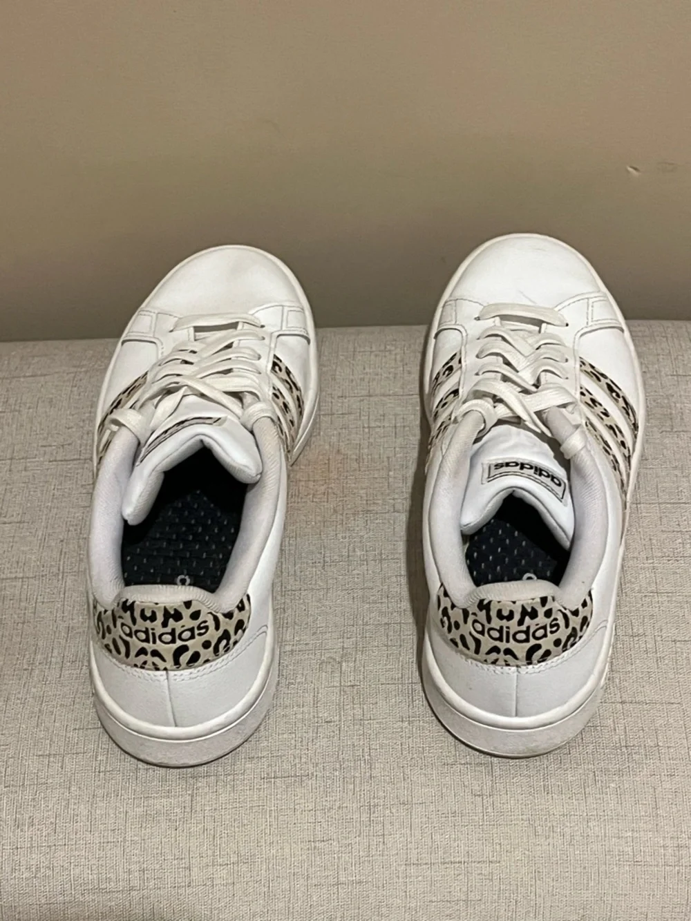 Adidas Grand Court White leather Sneakers with Leopard-Print Stripes,size 6.5
